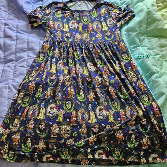 Disney Other - Disney Snow White Bamboo Dress Size 10